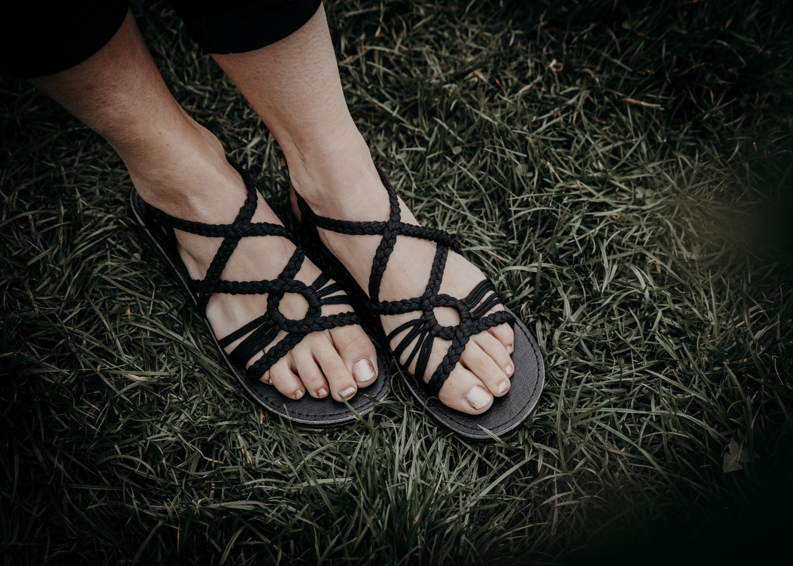 handgemachte Lacys sandalen fair schwarz